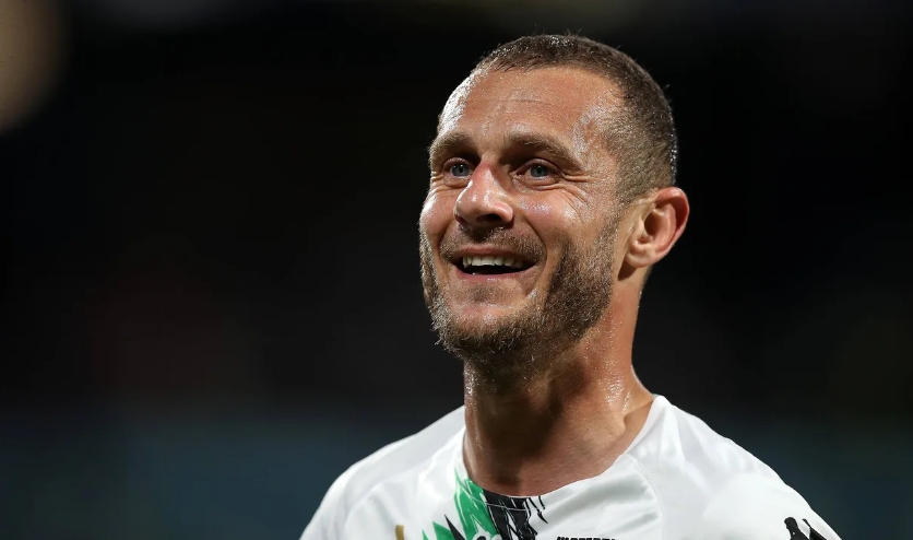 镜报：三名教练离开，迪亚曼蒂可能加盟曼城教练组