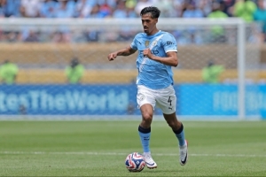 开云-曼晚：赖因德斯让人想起德布劳内，他或许能代表曼城的变化