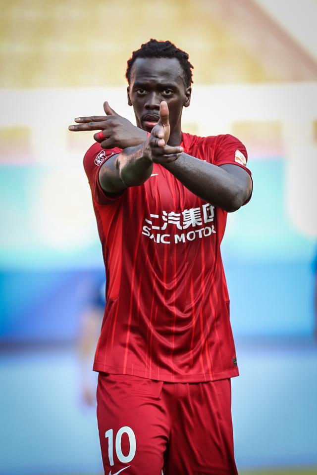 恩迪亚耶造两球+武磊同时落地 海港冲亚冠有望