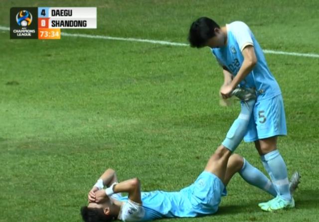 开云-从0比7到0比4泰山进步明显？拼到大邱球员都抽筋了